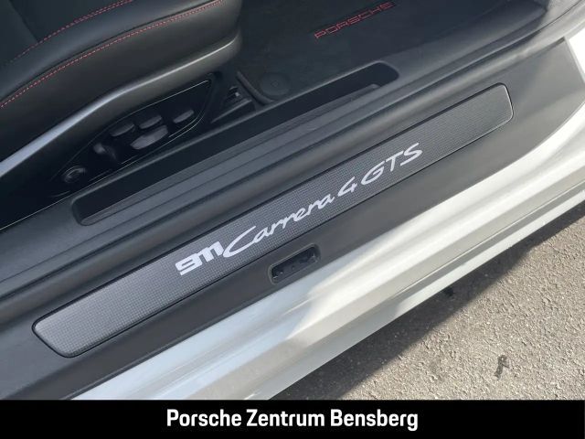 Porsche 992 4 Carrera Coupé GTS