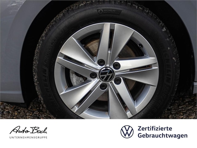 Volkswagen Golf 1.0 TSI Life Variant