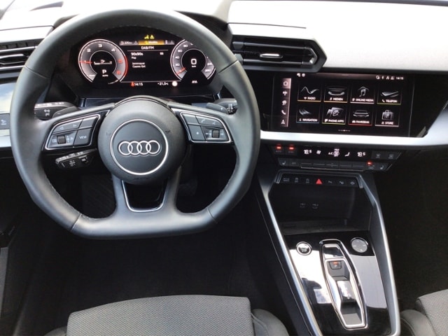 Audi A3 35 TDI S-Line S-Tronic Sedan