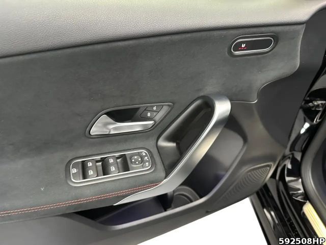 Mercedes-Benz A 200 AMG Line