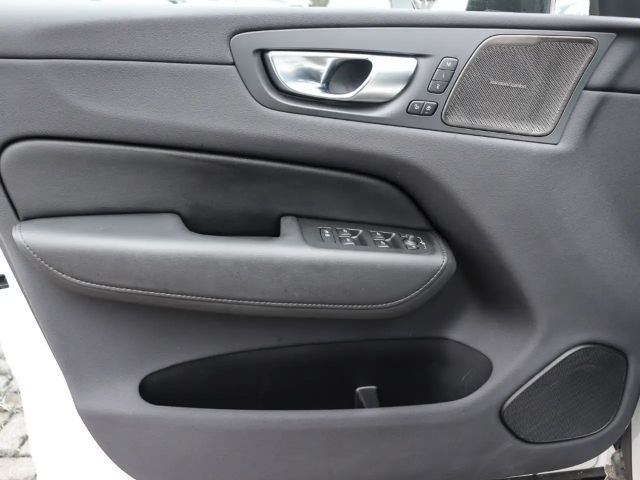 Volvo XC60 Dark Plus