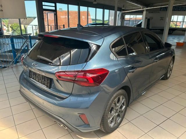 Ford Focus EcoBoost ST Line