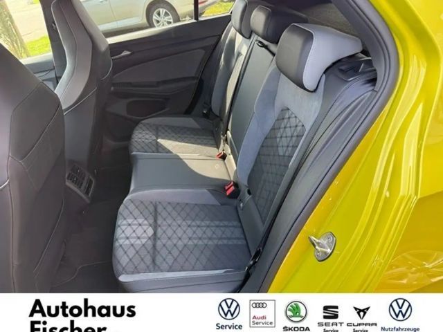 Volkswagen Golf 1.5 TSI R-Line