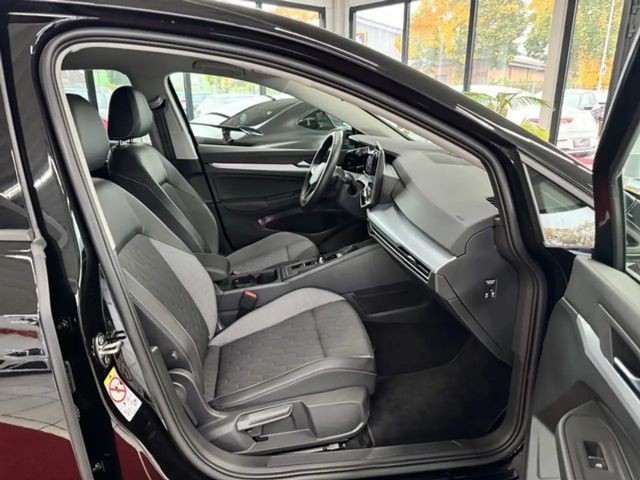 Volkswagen Golf 1.5 eTSI Golf VIII