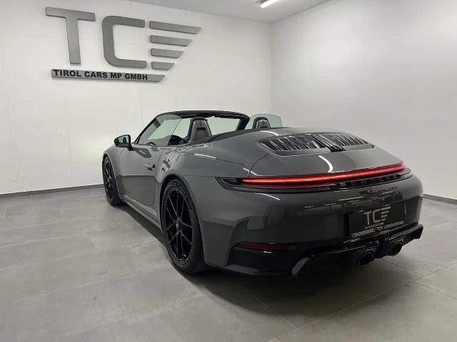 Porsche 911 Cabrio Carrera GTS