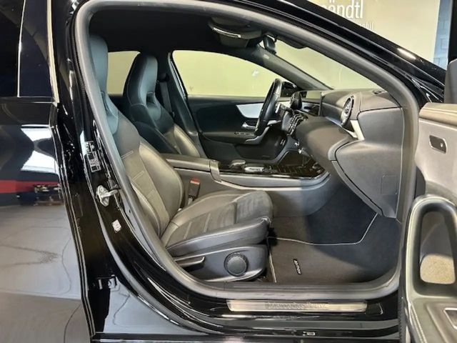 Mercedes-Benz A 250 AMG Line