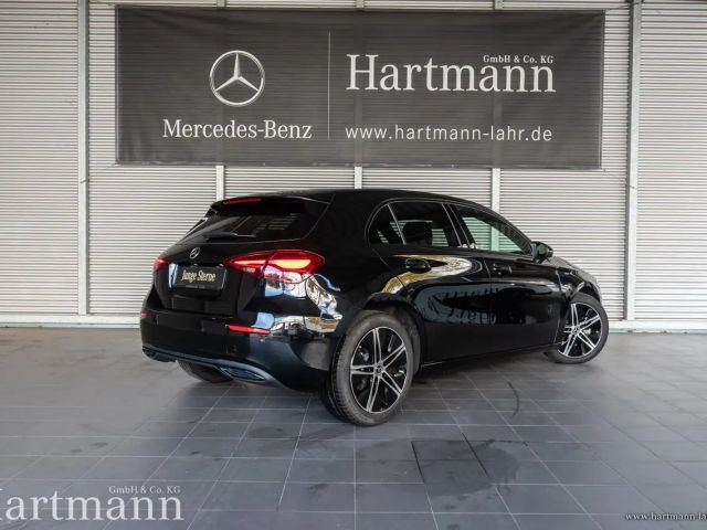 Mercedes-Benz A 200 Hatchback Progressive