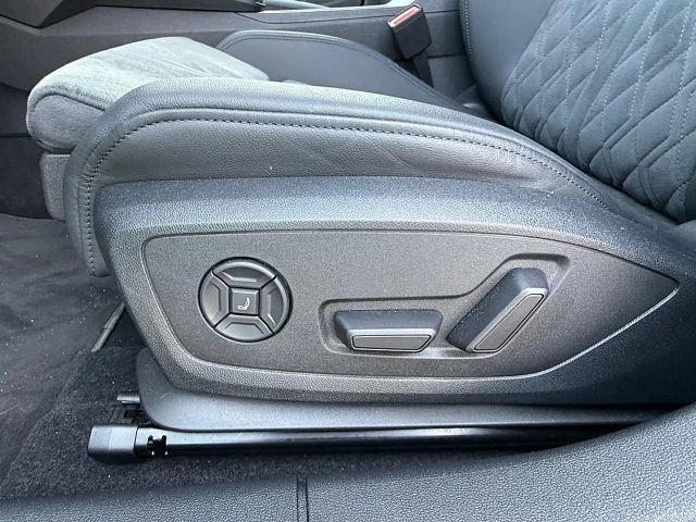 Audi RS3 Quattro S-Tronic Sedan