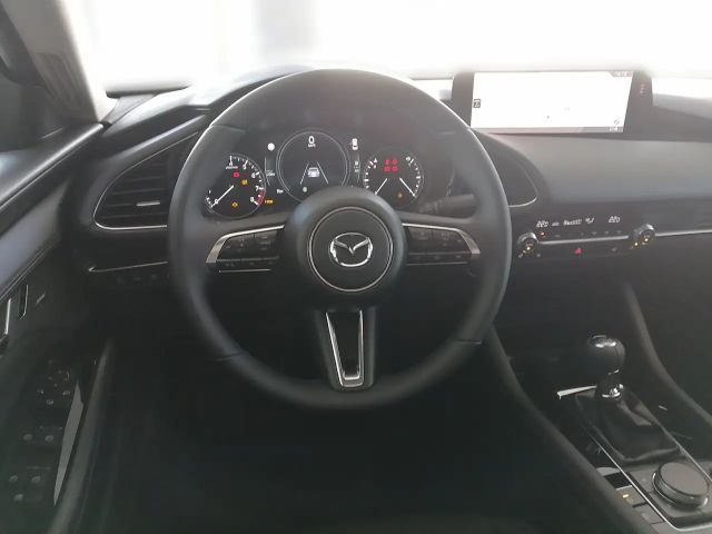 Mazda 3 Exclusive-line