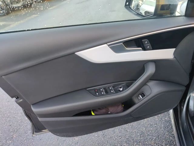 Audi A4 40 TFSI Quattro S-Line S-Tronic