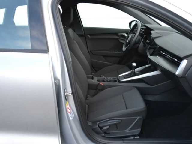 Audi A3 30 TFSI Sedan Sportback