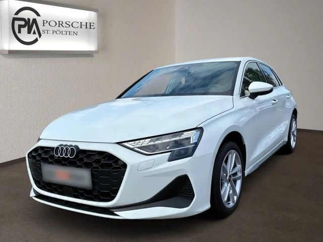 Audi A3 30 TFSI Sedan