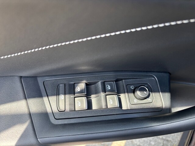 Volkswagen T-Roc GOAL 1,0 l TSI 116 PS Navi Sitzheizung