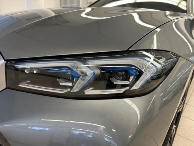 BMW 320 320d Touring xDrive