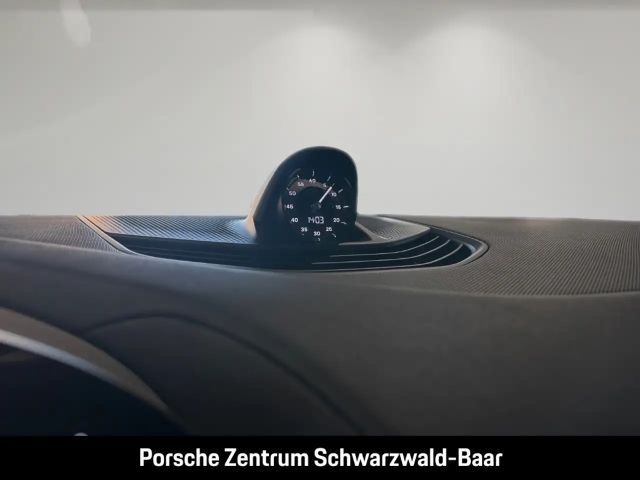 Porsche Taycan 4 Cross Turismo