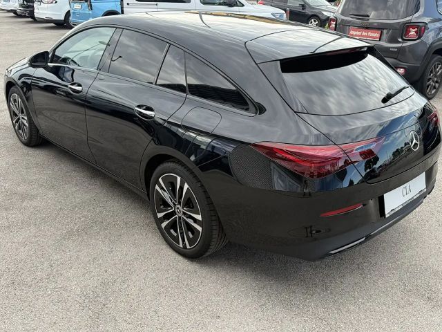 Mercedes-Benz CLA 180 Shooting Brake