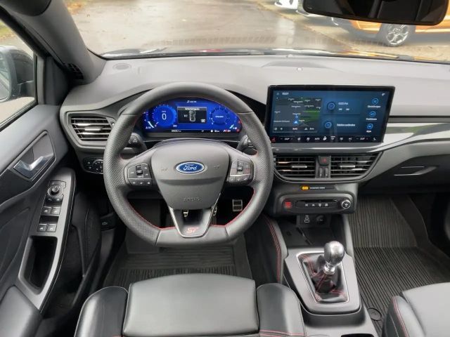 Ford Focus EcoBoost ST Line