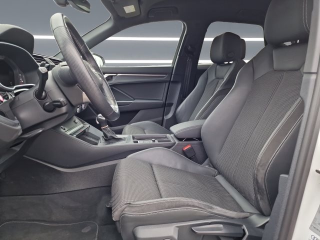 Audi Q3 35 TFSI S-Line S-Tronic