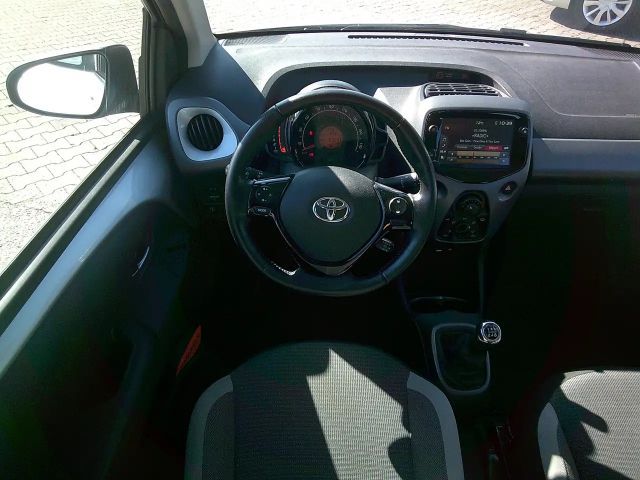 Toyota Aygo Play VVT-i X-play