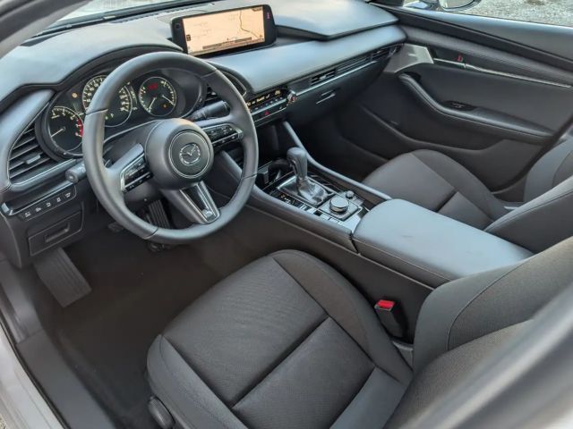 Mazda 3 Exclusive-line