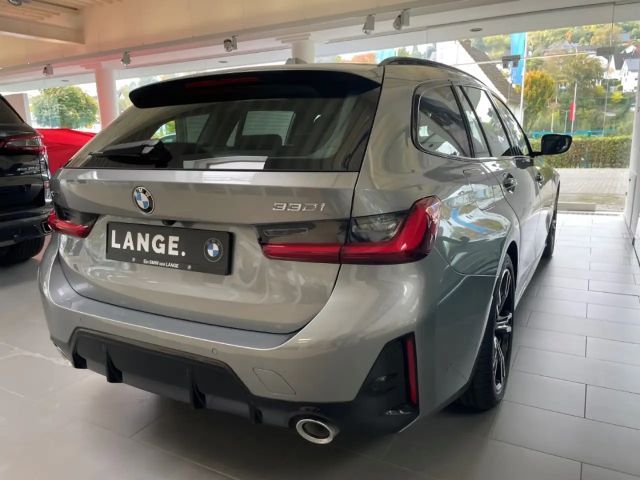 BMW 330 330i M-Sport xDrive