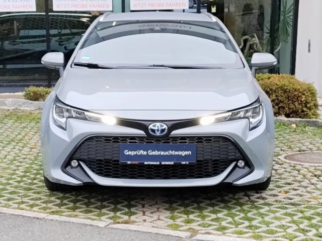 Toyota Corolla Active Hybride Touring