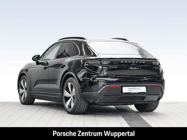 Porsche Macan 4