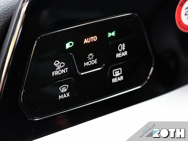 Volkswagen Golf Life Variant