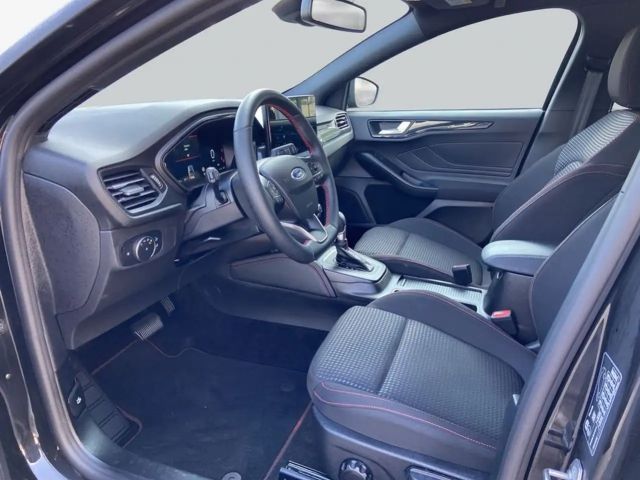 Ford Focus ST Line Wagon