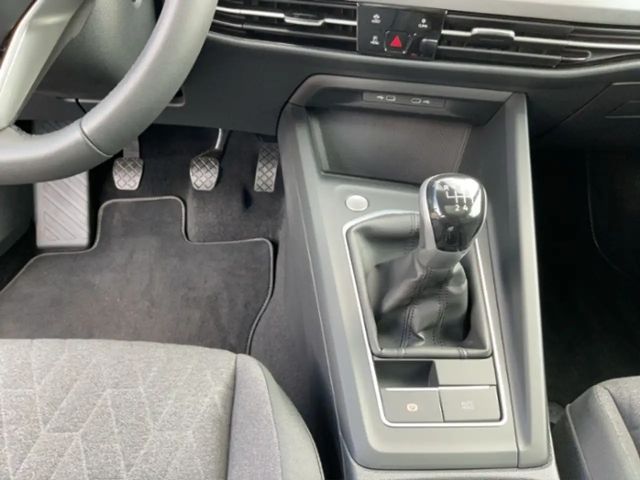 Volkswagen Golf 1.5 TSI Golf VIII Pro