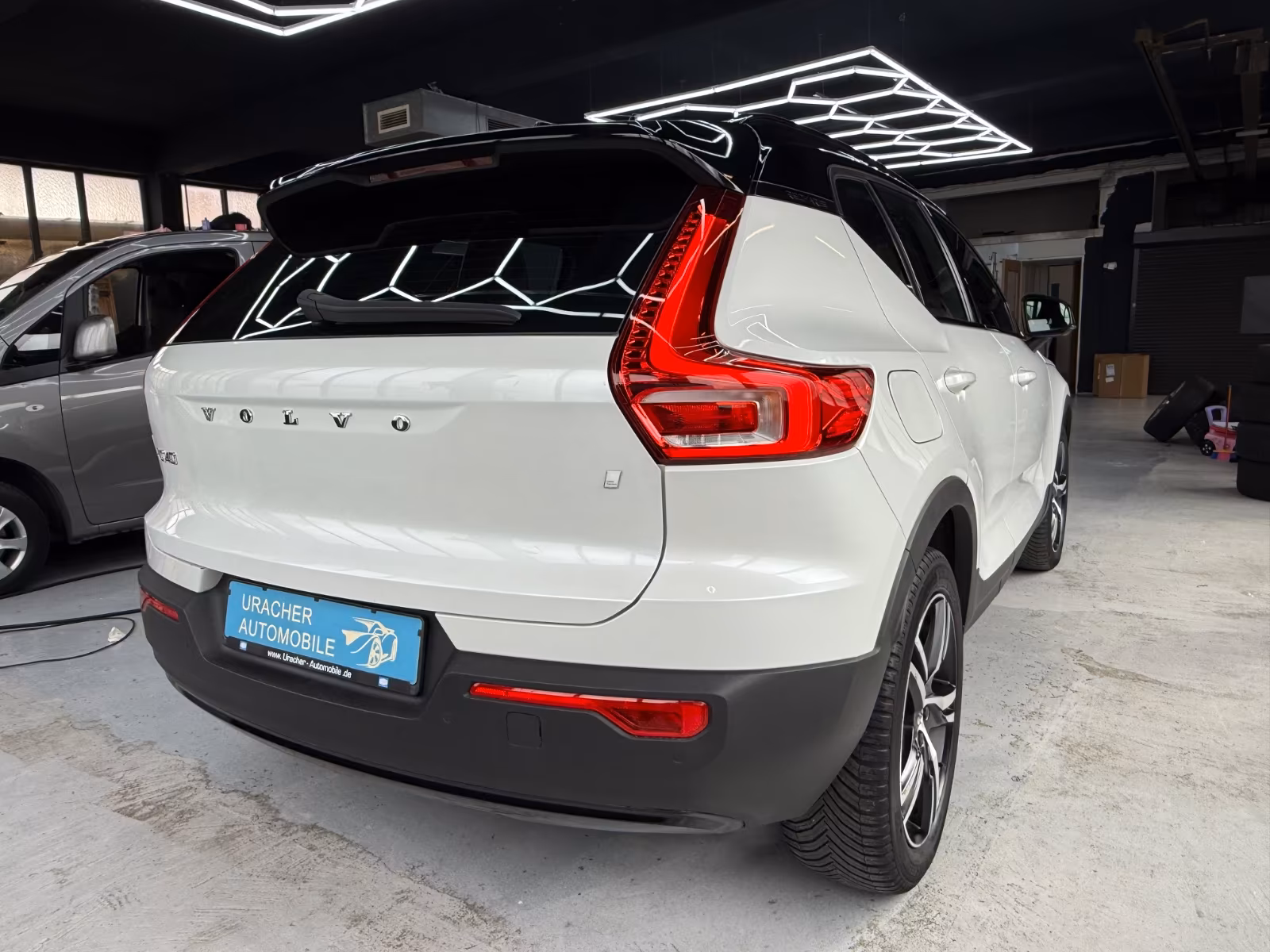 Volvo XC40 R-Design Recharge