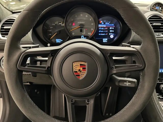 Porsche Boxster 718 Coupé RS