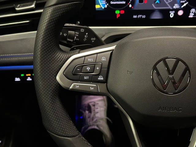 Volkswagen Passat 4Motion R-Line Style Variant