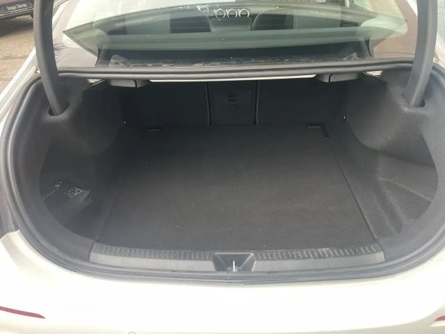 Mercedes-Benz A 180 Progressive