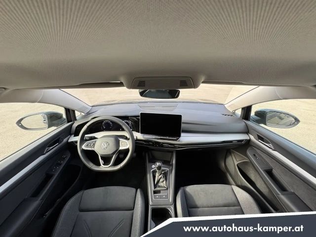 Volkswagen Golf Life Variant