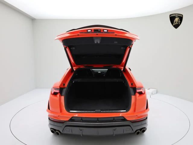 Lamborghini Urus Performante
