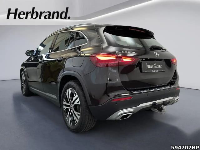 Mercedes-Benz GLA 200 GLA 200 d Progressive