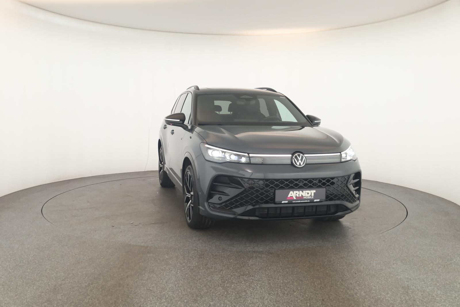 Volkswagen Tiguan 2.0 TSI DSG IQ.Drive R-Line