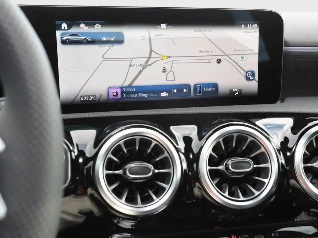 Mercedes-Benz A 180 AMG Line