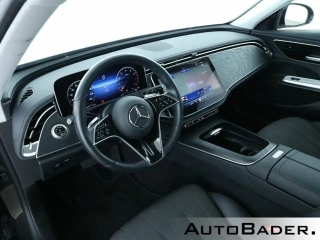 Mercedes-Benz E 200 AVANTGARDE Estate