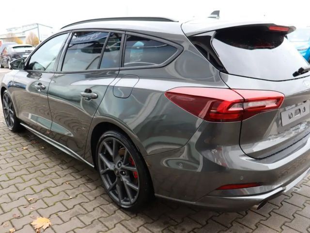 Ford Focus ST Line Wagon