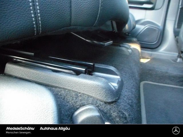 Mercedes-Benz EQB 300 4MATIC Progressive