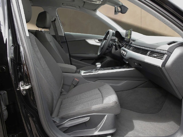 Audi A4 40 TFSI Avant S-Tronic