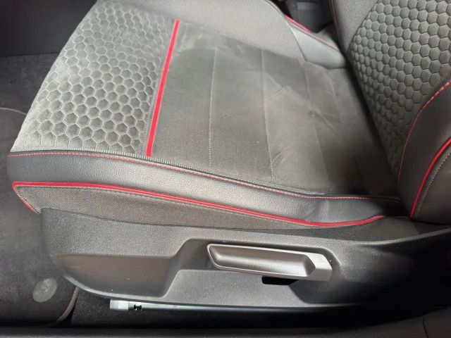 Volkswagen Golf 2.0 TSI DSG GTI Style