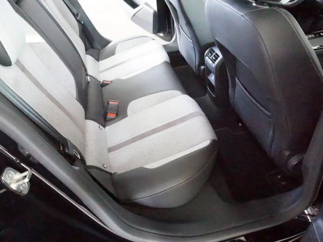 Opel Astra Elegance Hybrid Innovation