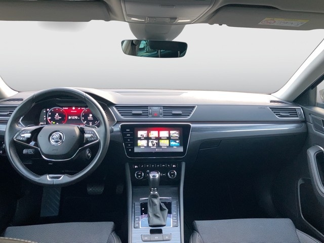 Skoda Superb 2.0 TDI Combi Style Style