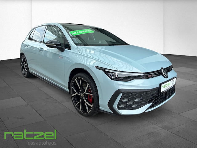 Volkswagen Golf 2.0 TSI DSG