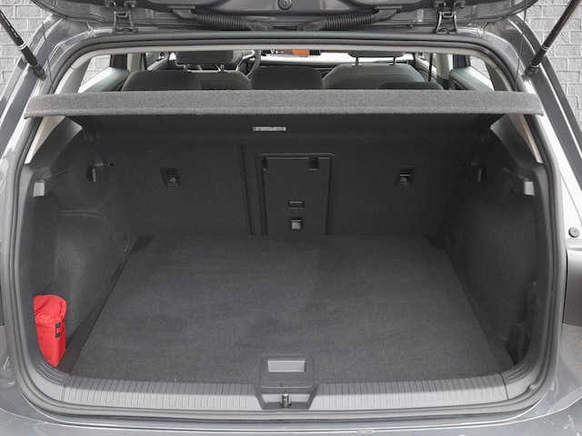 Volkswagen Golf 1,5 TSI ACC|NAVI|CAM|LED|SHZ