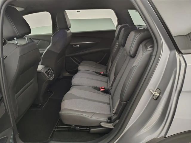 Peugeot 5008 1.2 Turbo 130cv **AUTO/NAVI/CUIR/CAMERA/7PL**