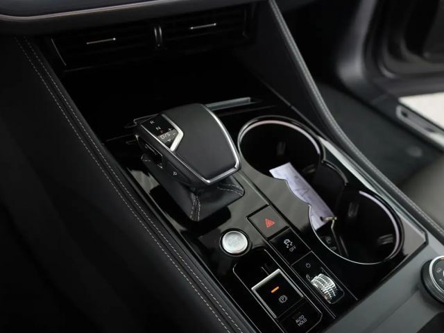 Volkswagen Touareg 4Motion R-Line